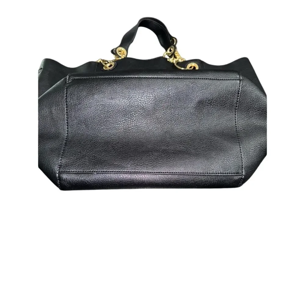 UEC STEVE MADDEN HUGE BLACK LEATHER TOTE GOLD CHAIN BLACK SUEDE INTERIOR - Picture 4 of 13
